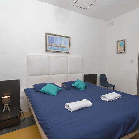 Stylish Valletta 2 Bedrooom City Centre Apartment With Terrace Exterior foto
