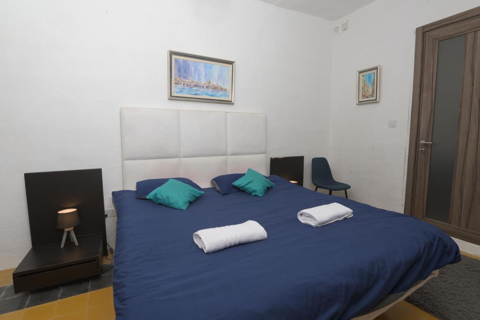 Stylish Valletta 2 Bedrooom City Centre Apartment With Terrace Exterior foto